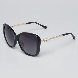 CHANEL Black Gold Pearl Sunglasses brand new RARE